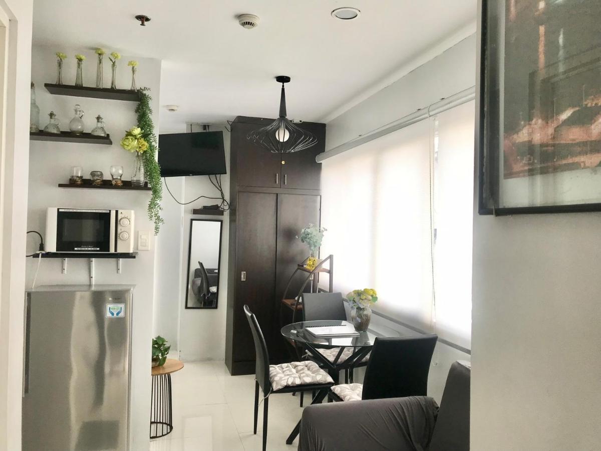 Cozy And Full Service Condo At The Heart Of Bacolod Eksteriør billede