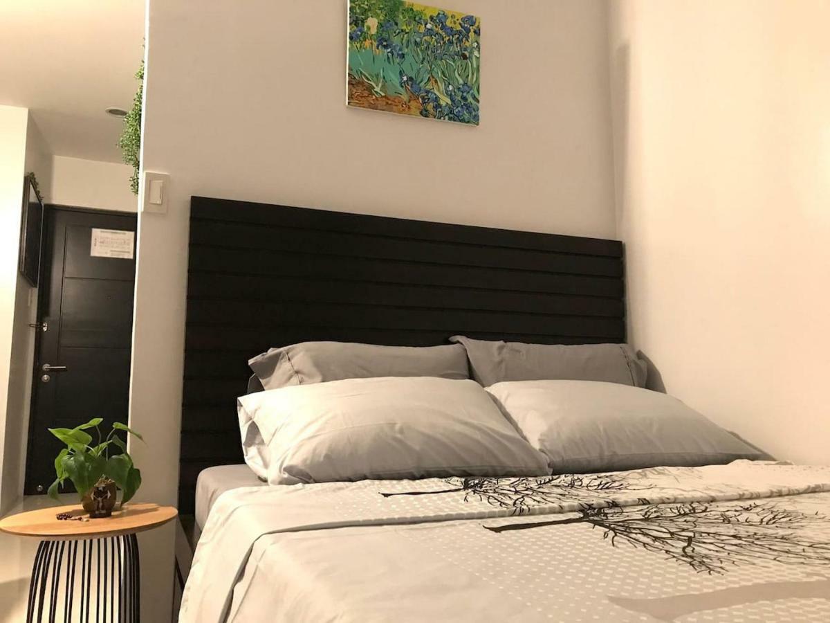 Cozy And Full Service Condo At The Heart Of Bacolod Eksteriør billede